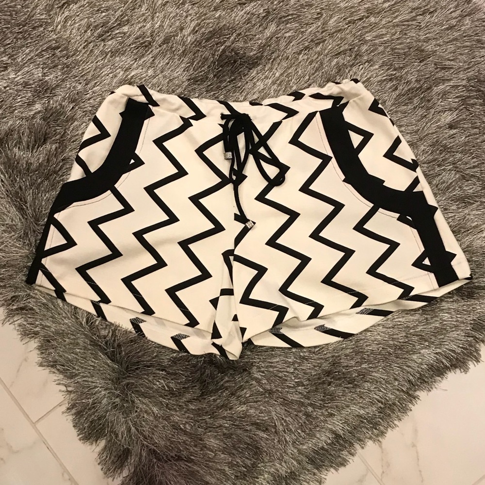 Atina Cristina shorts